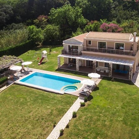 Luxury Villa Hera - Beachfront 로다 외부 사진