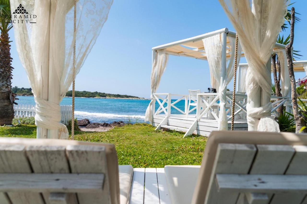 Luxury Villa Hera - Beachfront 로다 외부 사진